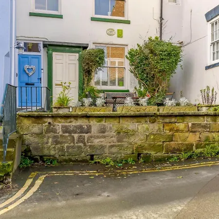 Harbour Lights * Whitby