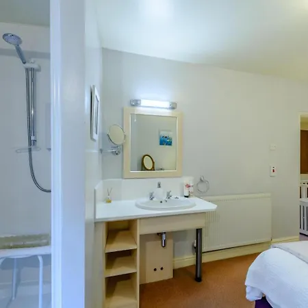 3 Bed In Oc-w070 Nyaraló *